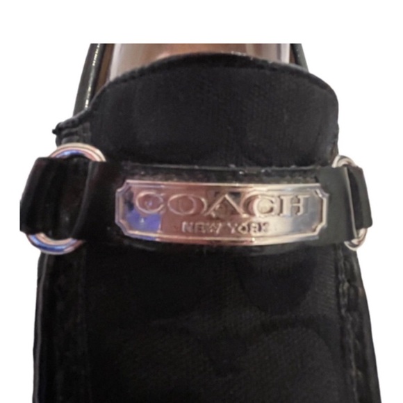 Coach Felicia women’s black flat signature jacquard loafers with silver ID logo. - Picture 5 of 9